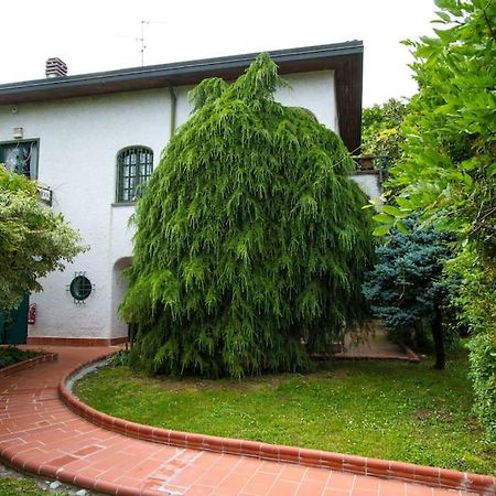 Casa Su Lago Privato A Due Passi Da Milano Segrate Buitenkant foto