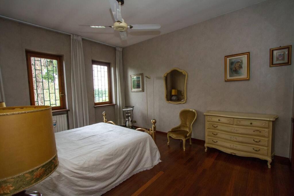 Casa Su Lago Privato A Due Passi Da Milano Segrate Buitenkant foto
