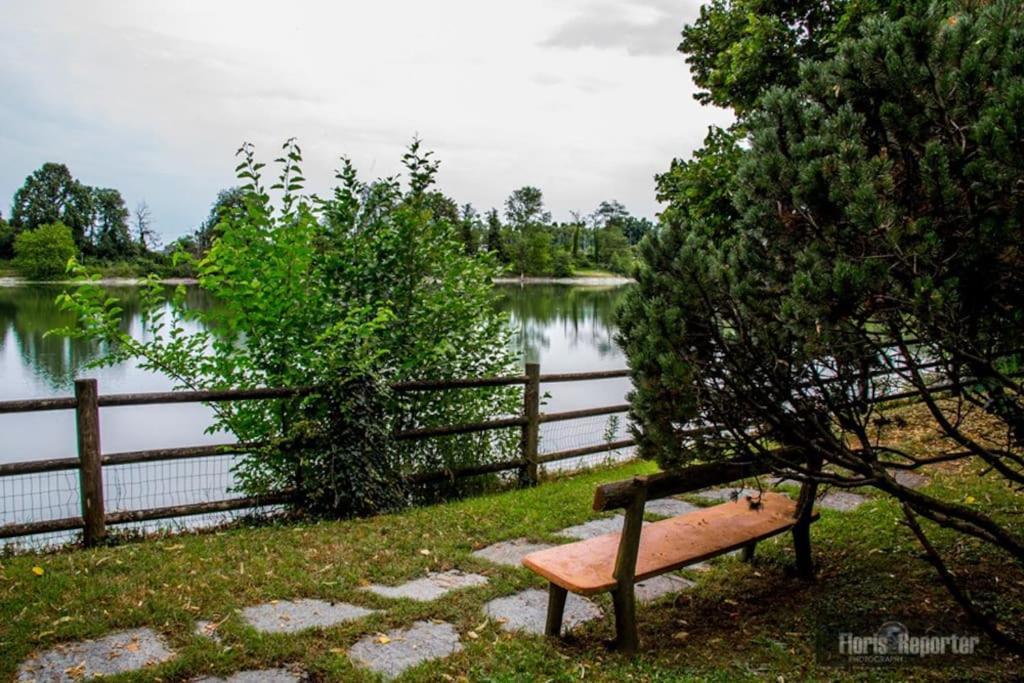 Casa Su Lago Privato A Due Passi Da Milano Segrate Buitenkant foto